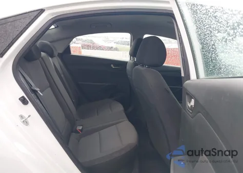 2022 Hyundai Accent Se z USA, uszkodzony, nr VIN 3KPC24A66NE174588